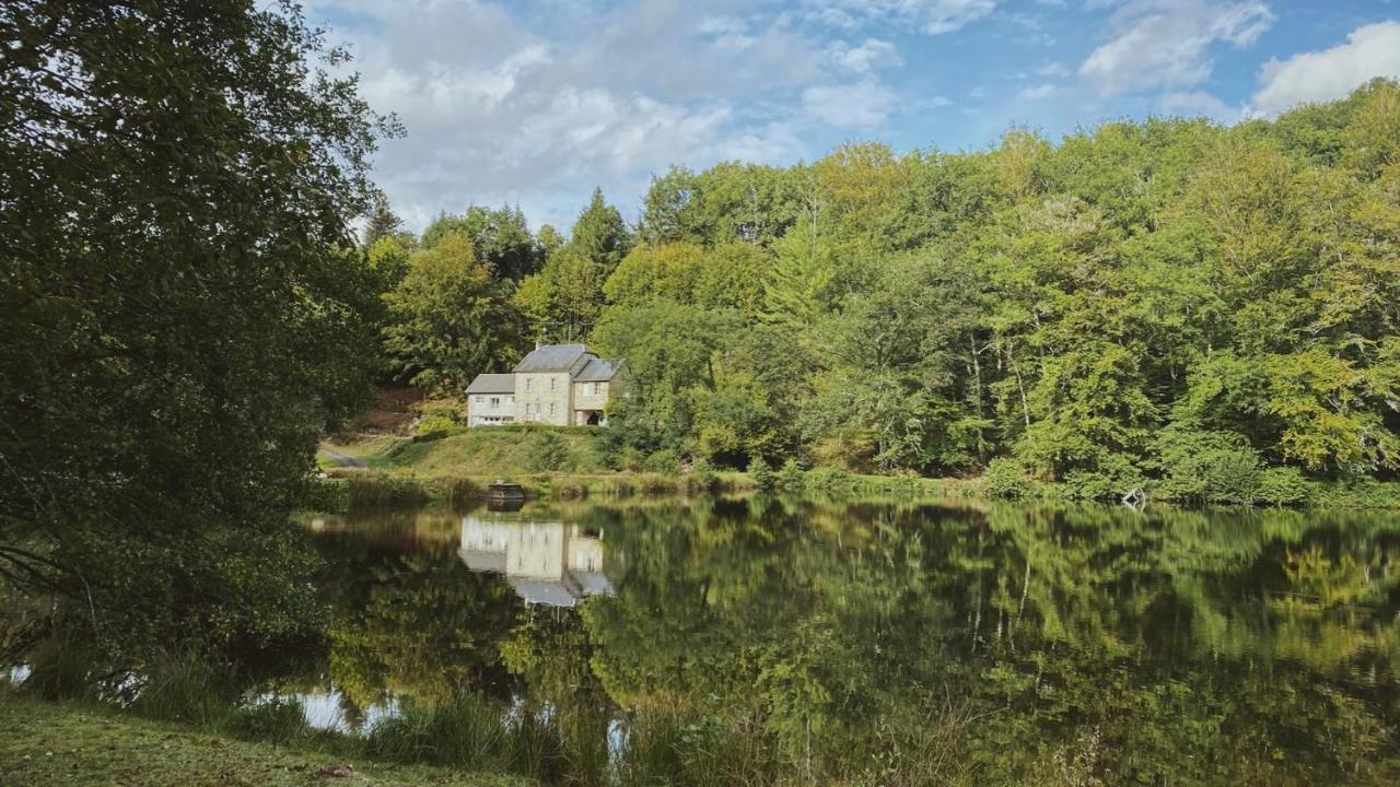 Appartement aux Sources de la Chabanne Saint-Hilaire-les-Courbes Extérieur photo